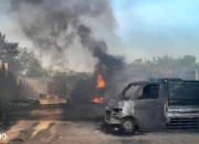 Kebakaran Hebat di Gudang Diduga Penyimpanan BBM Ilegal di Hajimena Natar, Tiga Mobil Terbakar