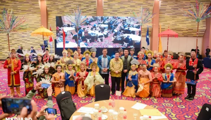 Tim Tari Teknokrat Indonesia ‘Harmoni Nengah Nyappur’ Memukau Peserta Raker LLDikti Wilayah II