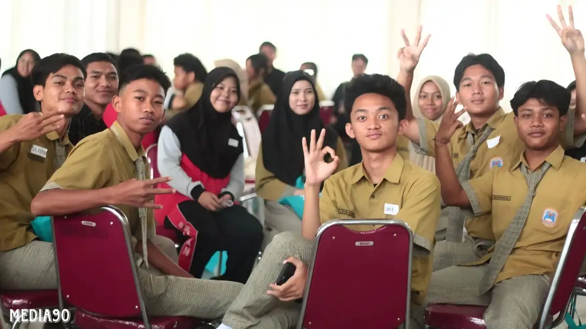 Lewat Sekolah Kebangsaan, Mafindo Ajak Pelajar di Bandar Lampung Perangi Hoaks di Pilkada 2024