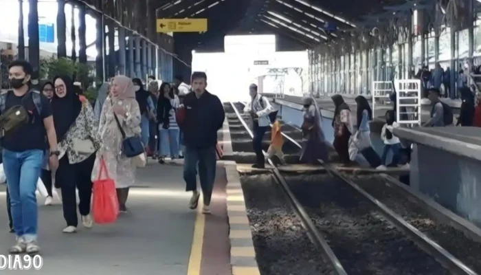Kenaikan Penumpang Kereta Api di Lampung Selama Libur Maulid Nabi 2024 Mencapai 5 Persen Menurut KAI