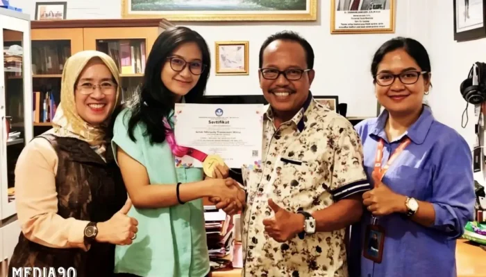Mahasiswi UBL Raih Medali Emas di Pekan Seni Mahasiswa Nasional 2024, Banggakan Lampung