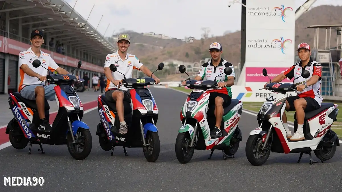 Motor Listrik Honda EM1 e dan Honda PCX Berduet Dukung Tim Repsol Honda di MotoGP Mandalika