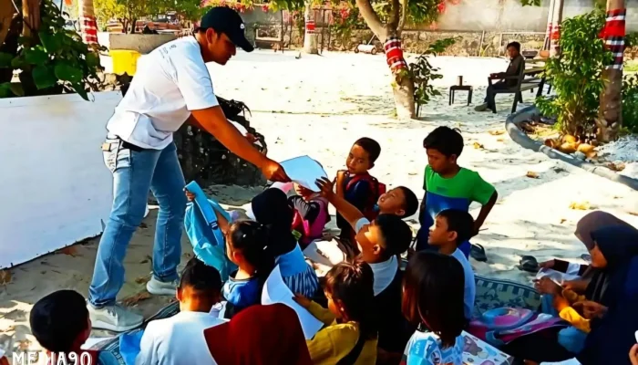 Anggota Sat Polair Lampung Selatan Ajar Anak Pesisir Bahasa Mandarin: ‘Ni Hao Ma’ dalam Kegiatan Edukasi