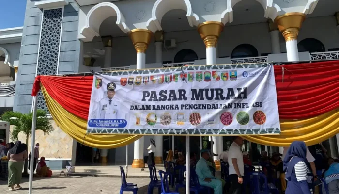 Pemkab Pesawaran Tingkatkan Upaya Pengendalian Inflasi Melalui Operasi Pasar Murah