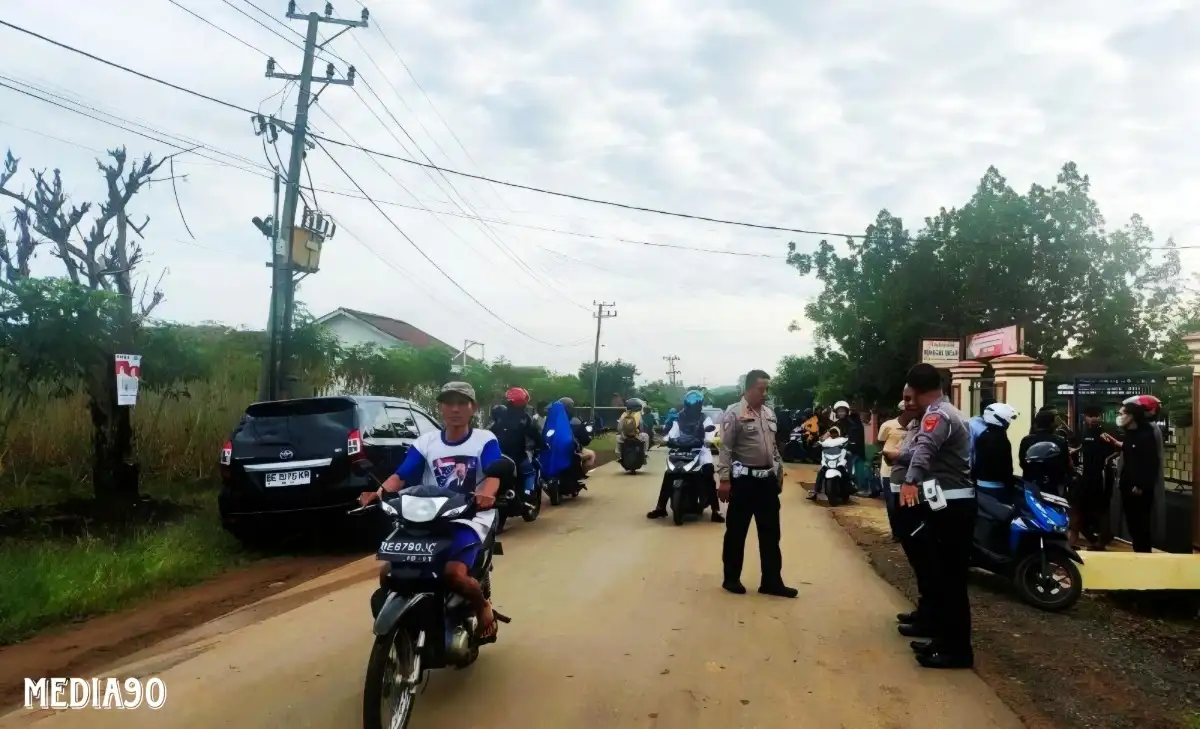 Pemotor Bonceng Dua Jatuh dan Terlintas Truk di Kotabumi Selatan Lampung Utara, Siswi MTs Meninggal