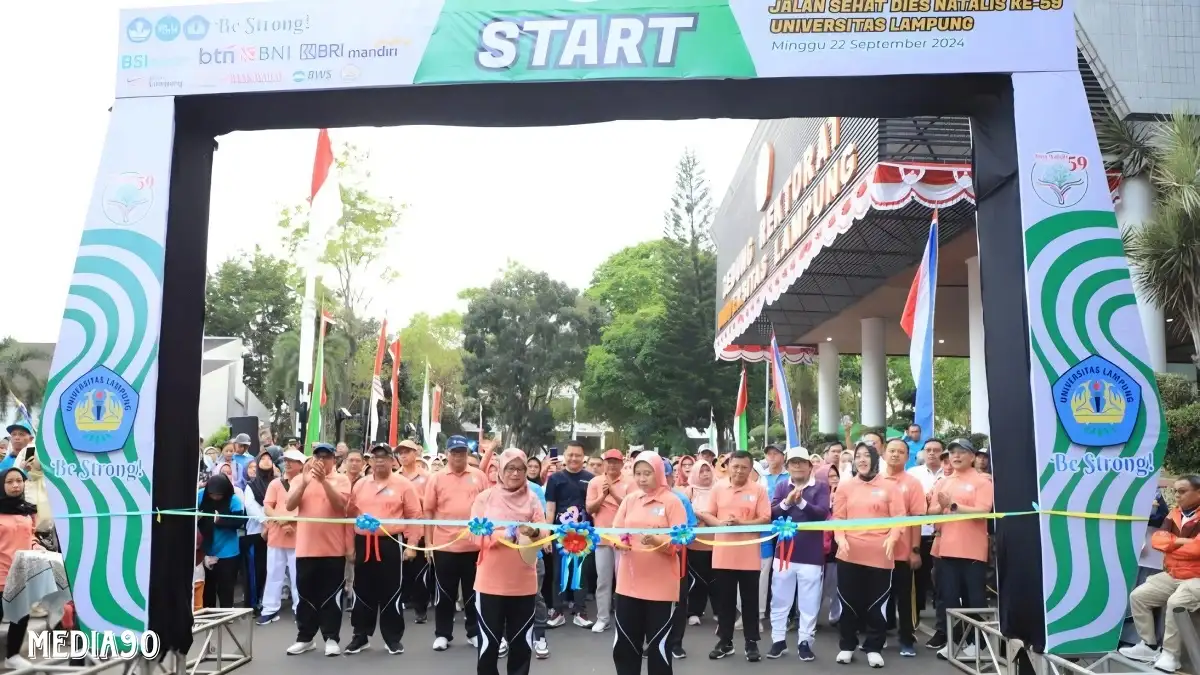 Peringati Dies Natalis ke-59, Unila Gelar Jalan Sehat Berhadiah Bareng Sivitas Akademika