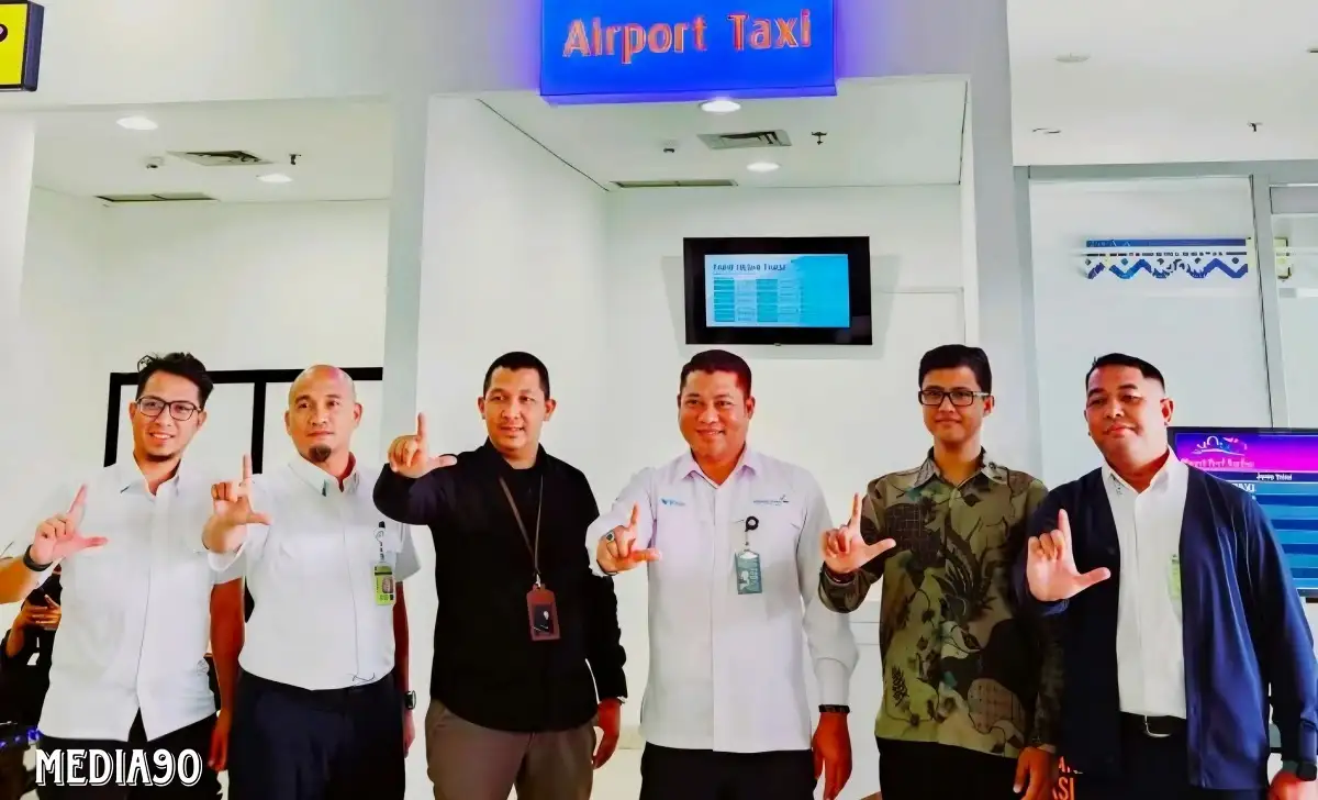 Permudah Antar Penumpang, Airport Taxi Counter Mulai Operasi di Bandara Radin Inten II Lampung