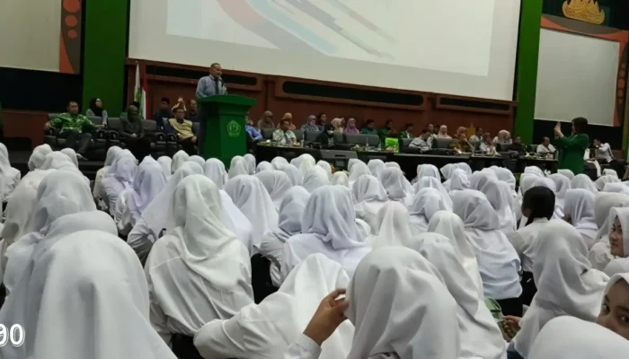 Rektor Universitas Malahayati Resmi Buka PKKMB 2024, Soroti Pentingnya Pendidikan Berkualitas dan Etika Religius