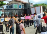 Miliaran Kerugian Negara, Massa Mendesak Kejari Menangkap Tersangka Korupsi RSUD dan BPRS Tanggamus