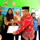 Siswi SMPN Satap 1 Rawajitu Timur Tulang Bawang Raih Juara 2 Lomba Menulis Aksara Lampung