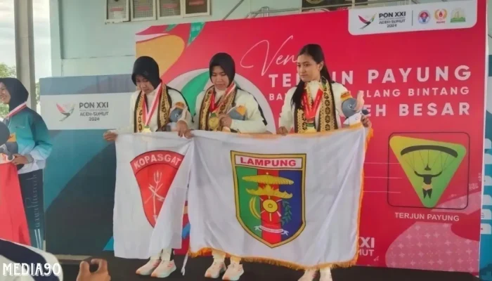 Pengurus Hadiahkan Sehektar Tanah kepada Tiga Penerjun Payung Lampung yang Raih Emas