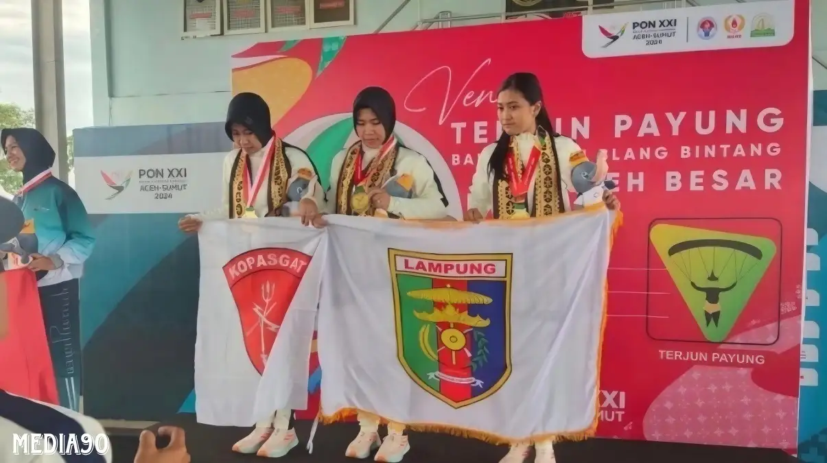 Tiga Penerjun Payung Lampung Peraih Emas Terima Hadiah Sehektar Tanah dari Pengurus