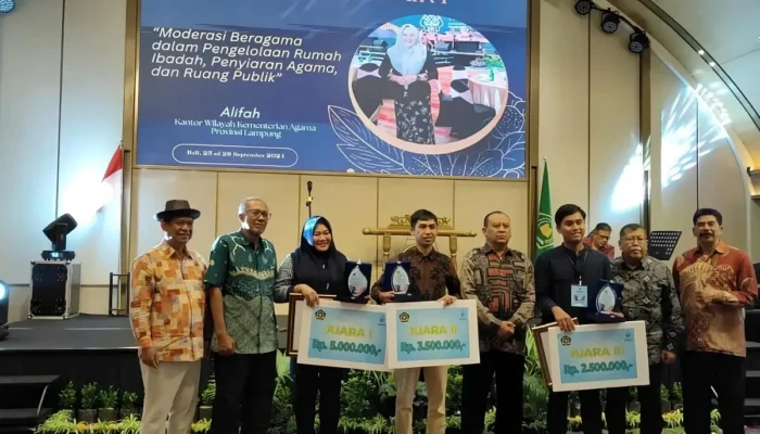 Kemenag Lampung Juara Pertama di Kompetisi Policy Brief Moderasi Beragama 2024 di Bali