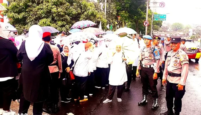 Koperasi Ragom Betik Gawi Diduga Serap Uang Pensiun Guru SDN Rp100 Miliar, Pemkot Bandar Lampung Diminta Temukan Solusi dalam Tiga Hari