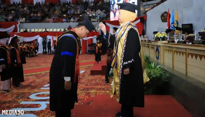Rektor dan IKA Unila Dorong 878 Wisudawan Ciptakan Inovasi dan Lapangan Kerja Baru