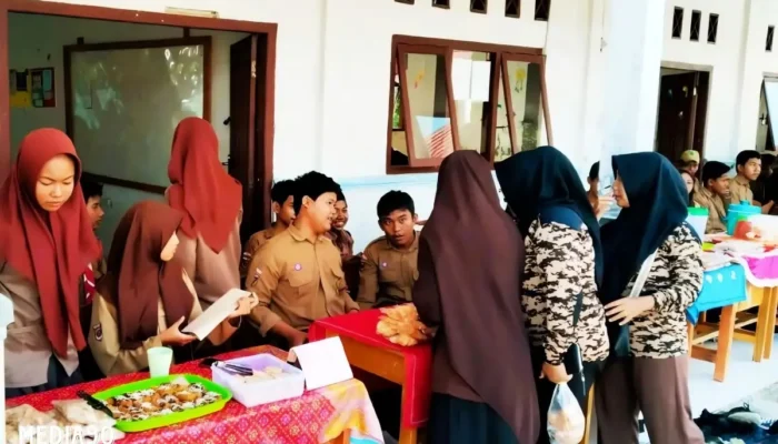SMPN Satu Atap 1 Rawajitu Timur Gelar Market Day untuk Mendorong Semangat Kewirausahaan
