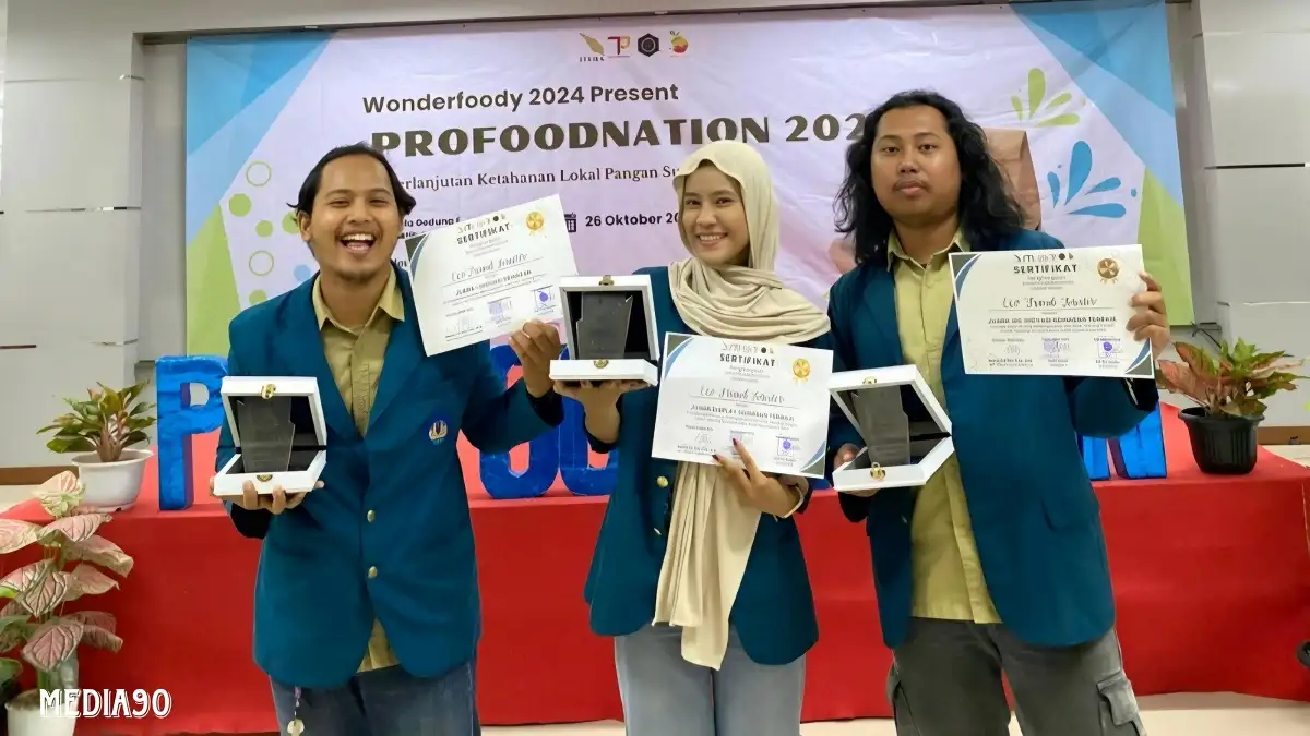 Bikin Inovasi Kemasan dari Jagung, Tim Eco Friend Forester Unila Borong Tiga Juara di Profoodnation Itera 2024