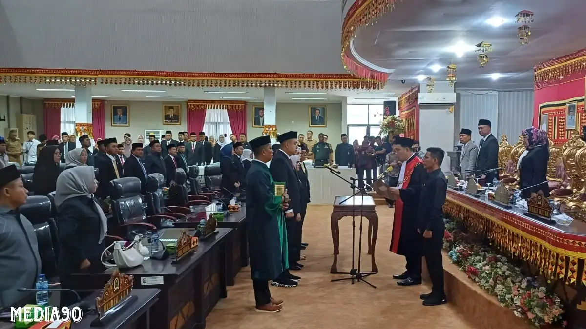 Erma Yusneli Resmi Dilantik Jadi Ketua Tetap, ini Daftar Ketua dan Wakil Ketua di DPRD Lampung Selatan 2024-2029