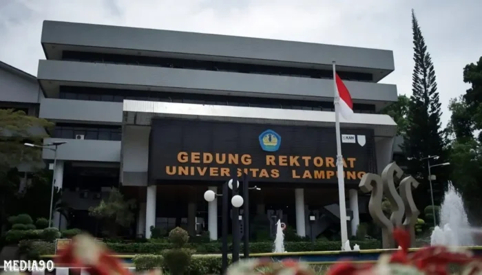 Unila Raih Penghargaan Top 15 Kolaborator BRIN dalam Riset dan Publikasi Ilmiah dengan 116 Publikasi