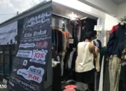 Adi Wujudkan Impian Lewat Usaha Thrifting AbiyadhAswad di Rajabasa