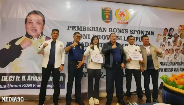 Ketua KONI Lampung Berikan Bonus Mendadak untuk Atlet Lampung yang Raih Medali di PON Aceh-Sumut 2024