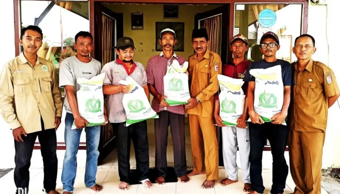 48 Keluarga Terima Bantuan Pangan Tahap III dari Pemerintah Kampung Bumi Dipasena Abadi
