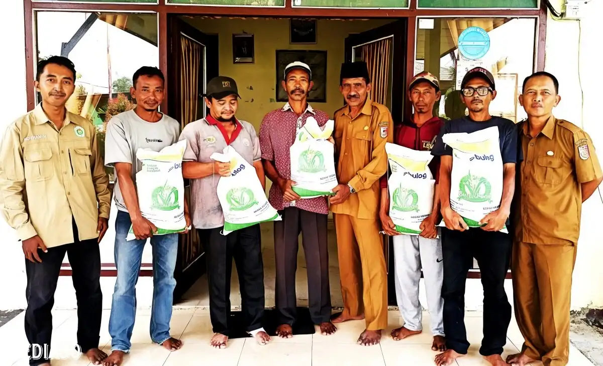 Pemerintah Kampung Bumi Dipasena Abadi Bagikan Bantuan Pangan Tahap III kepada 48 Keluarga