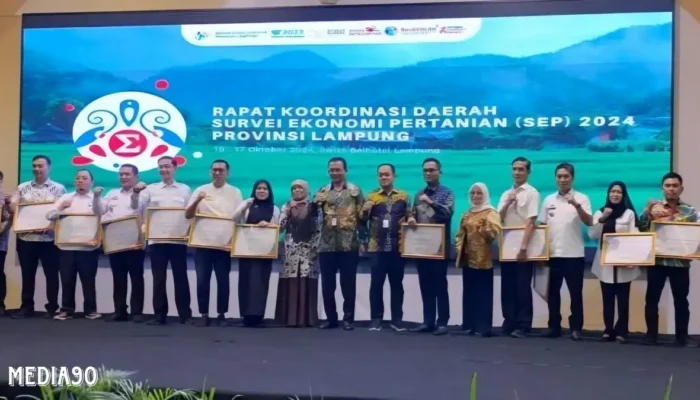 Pemkab Lampung Selatan Dapat Penghargaan EPSS dari BPS Lampung Berkat Indeks Pembangunan Statistik yang Memuaskan