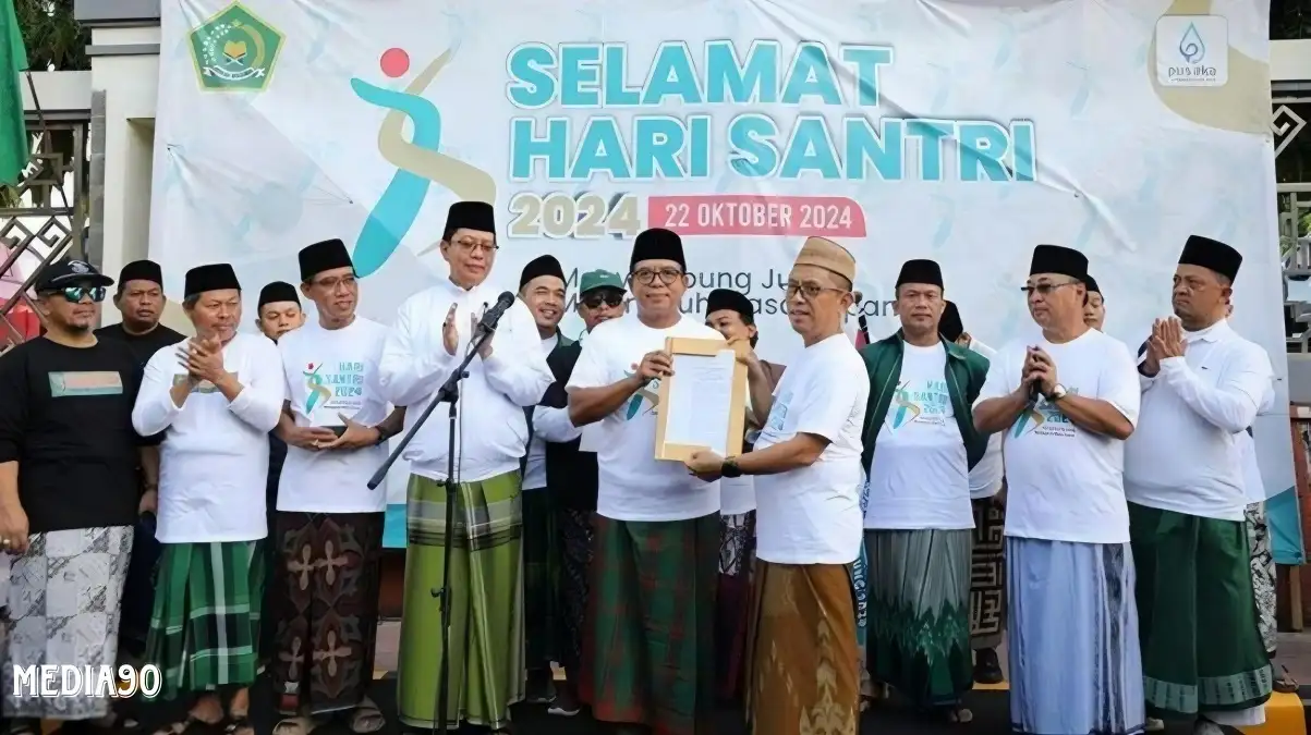 Serahkan Dokumen Perda Pesantren ke PWNU Lampung, Pj Gubernur Lampung Minta Segera Susun Konsep Pergub Pesantren