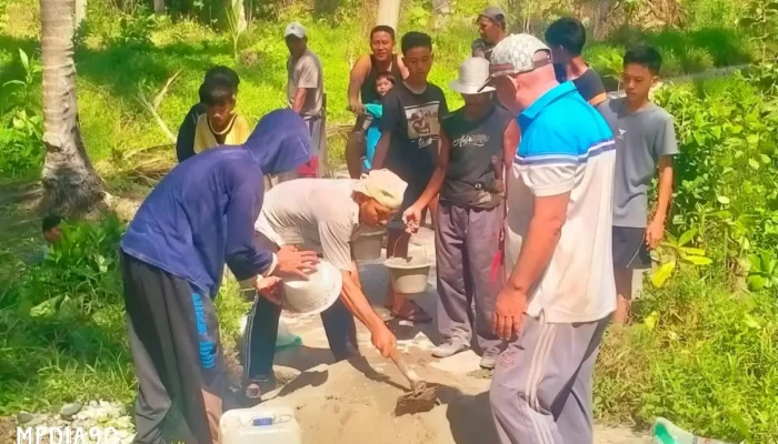 Warga Kuta Karang Tanggamus Ambil Inisiatif Bangun Jalan yang Rusak Saat Pemerintah Belum Bertindak