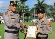 Anggota Polres Lampung Barat Terima Hadiah Sekolah Inspektur dari Kapolri Setelah Menangkap Penjahat Bersama Keluarga di Lampung Tengah