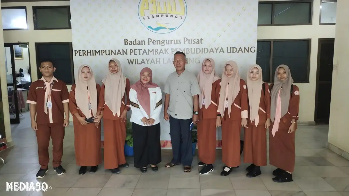 Tujuh Siswa SMKN Rawajitu Timur Tulang Bawang Selesaikan PKL di P3UW Lampung