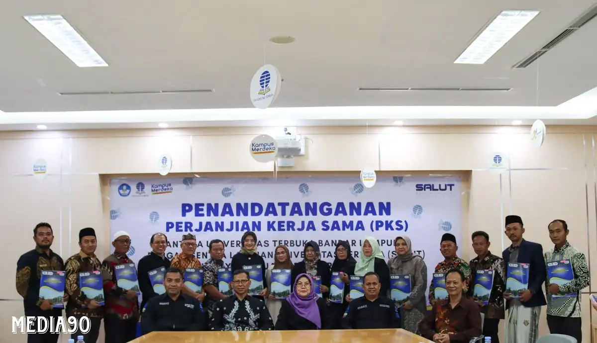 UT Bandar Lampung Perkuat Kerjasama dengan 17 Sentra Layanan melalui Penandatanganan PKS Tahap I