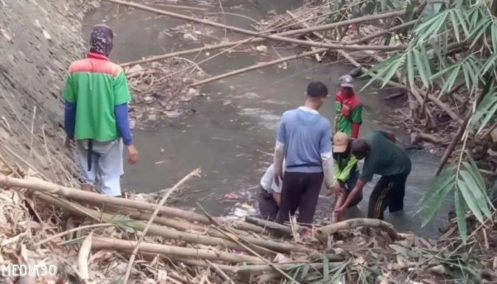 Pemkot Bandar Lampung Siagakan Satgas Kali untuk Bersihkan Sampah Sungai Demi Cegah Banjir Saat Hujan