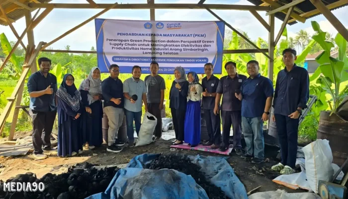 Pengabdian Dosen Polinela: Penerapan Green Production pada Industri Arang Simbaringin di Lampung Selatan