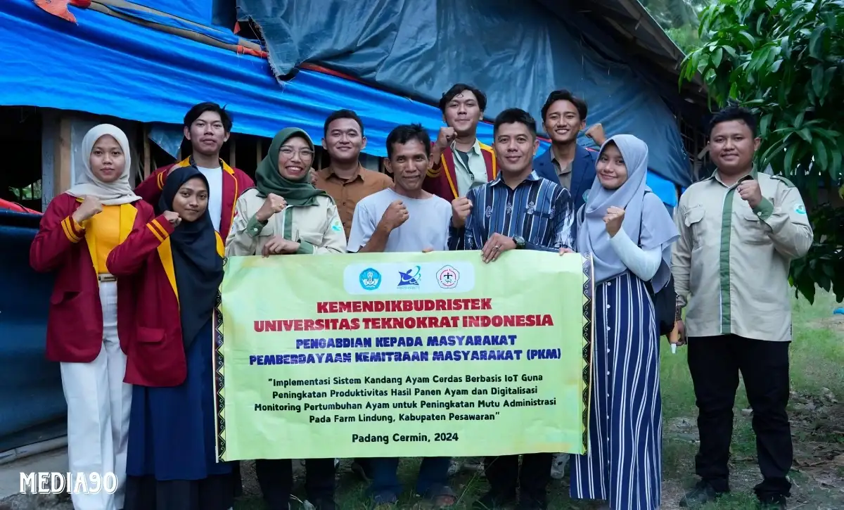 Inovasi Canggih Smart Kandang Ayam Universitas Teknokrat Indonesia Bantu Peternak di Pesawaran