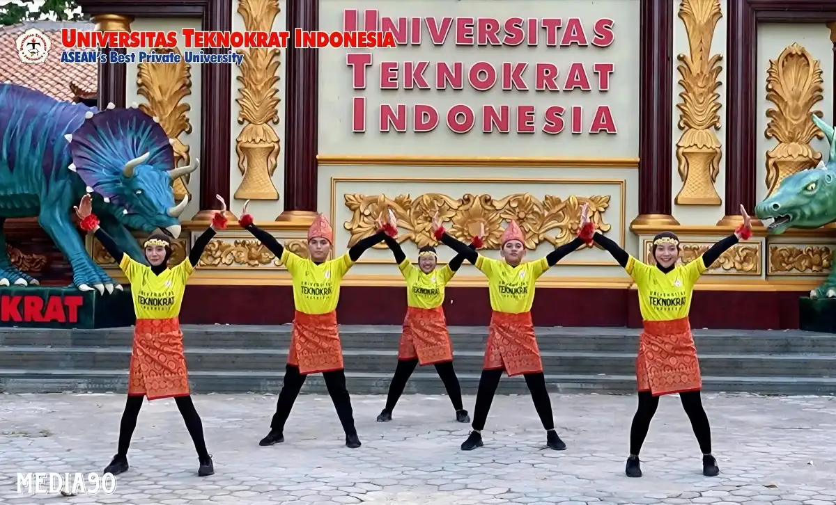 Mahasiswa Teknokrat Indonesia Raih Juara Nasional dalam Lomba Senam Poco-Poco di Pekan Prestasi Mahasiswa Se-Indonesia