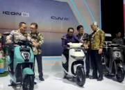 Pameran Motor IMOS 2024: AHM Kenalkan Honda Icon e dan Honda CUV e sebagai Motor Listrik Andalan