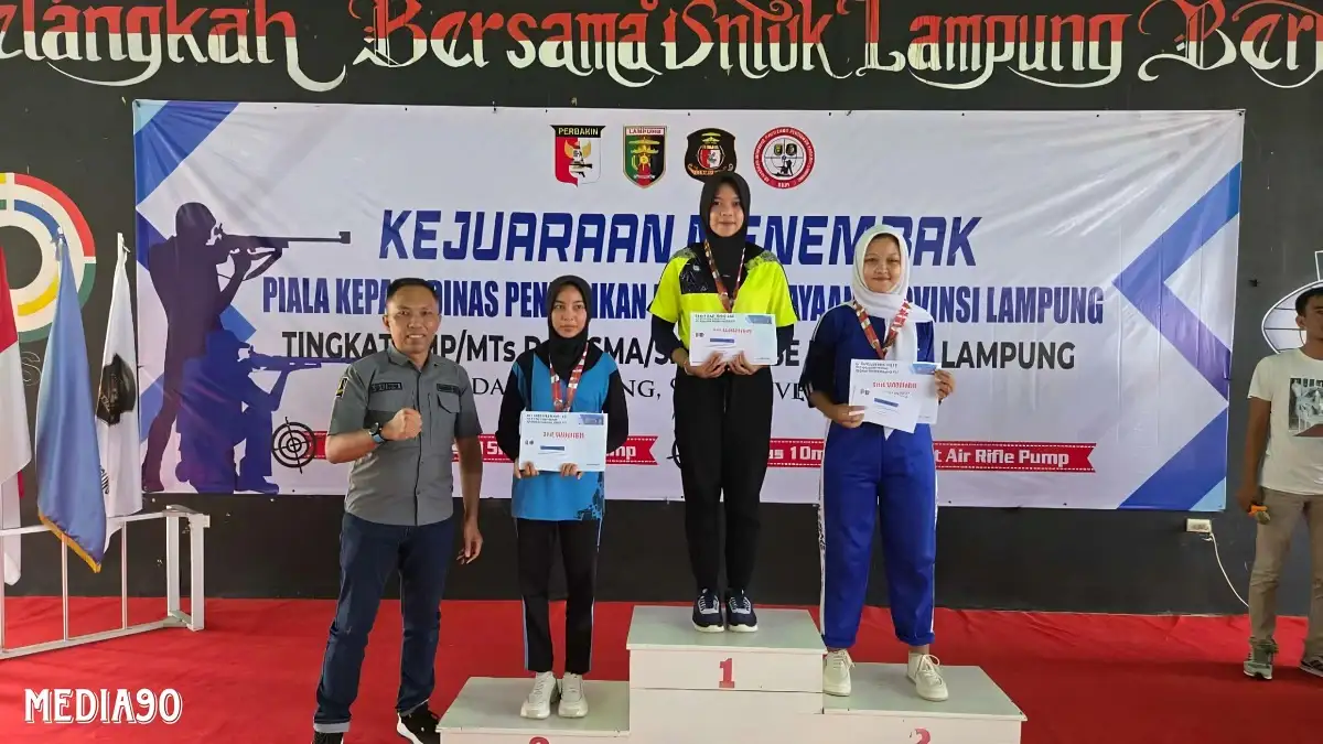 Pelajar SMKN Rawajitu Timur Tulang Bawang Sabet Medali Emas dan Perak di Kejuaraan Menembak Piala Disdikbud Lampung