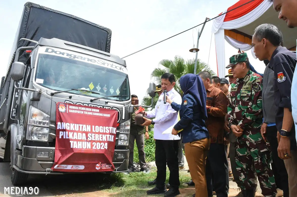 Peluncuran Distribusi Logistik, Pj Bupati Tubaba Pastikan Kebutuhan Pilkada Terpenuhi