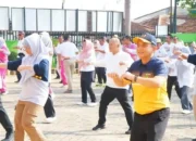 Penjabat Wali Kota Antusias Ikut Senam Bersama Pegawai Disdikbud Bandar Lampung