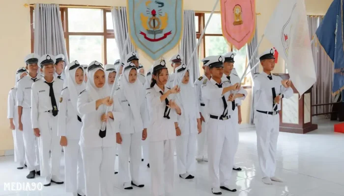 Kepala Sekolah SMKN Rawajitu Timur Berikan Pesan Inspiratif Usai Pelantikan Pengurus OSIS Baru
