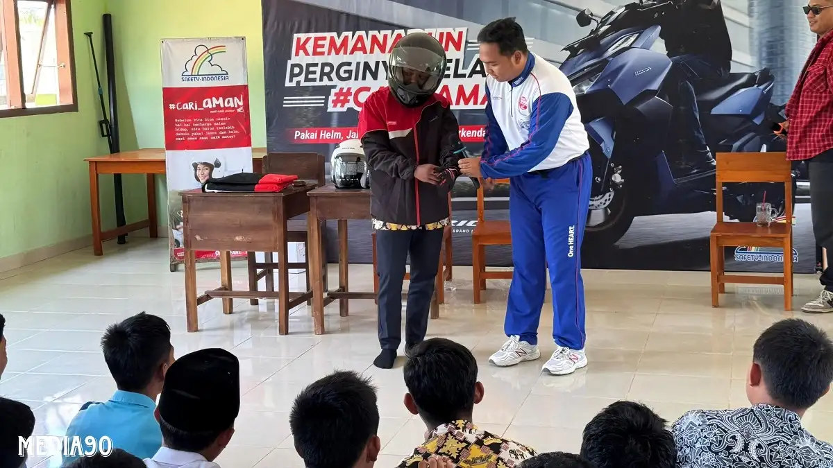TDM Lampung Edukasikan Keselamatan Berkendara ke Pelajar SMKN 1 Way Serdang Mesuji