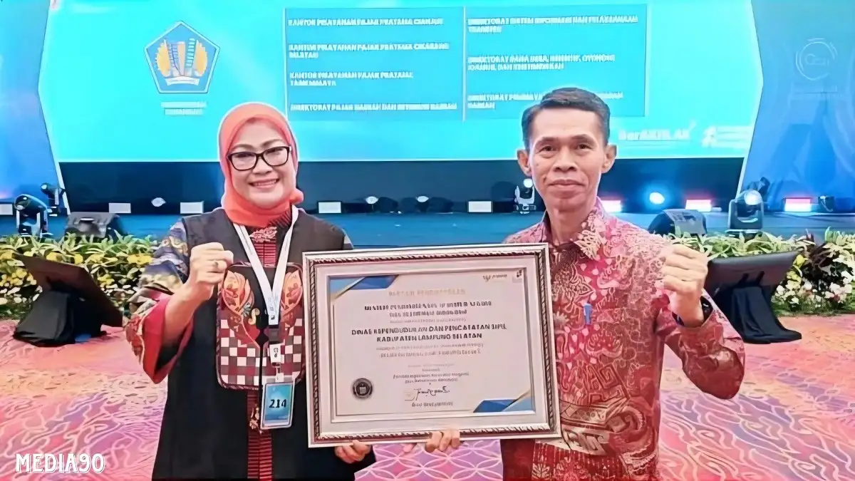 Disducapil Lampung Selatan Sabet Penghargaan Zona Integritas Wilayah Bebas Korupsi dari Kementerian PAN RB