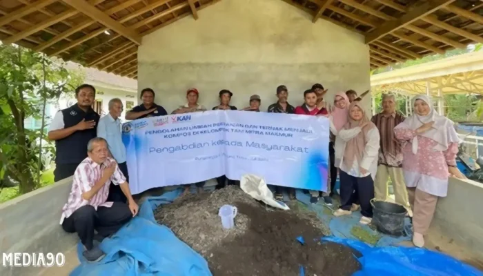 Pengabdian Dosen Teknologi Perbenihan Polinela: Pelatihan Pembuatan Pupuk Kompos di Desa Taman Endah