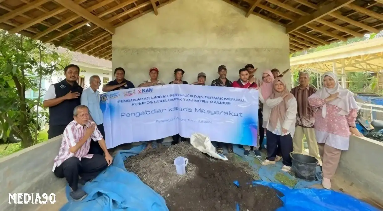 Dosen Teknologi Perbenihan Polinela Beri Pelatihan Pembuatan Pupuk Kompos di Desa Taman Endah