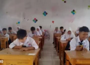 Permudah Akses Soal, SMPN Satu Atap 1 Rawajitu Timur Gelar Ujian Semester dengan Sistem Barcode