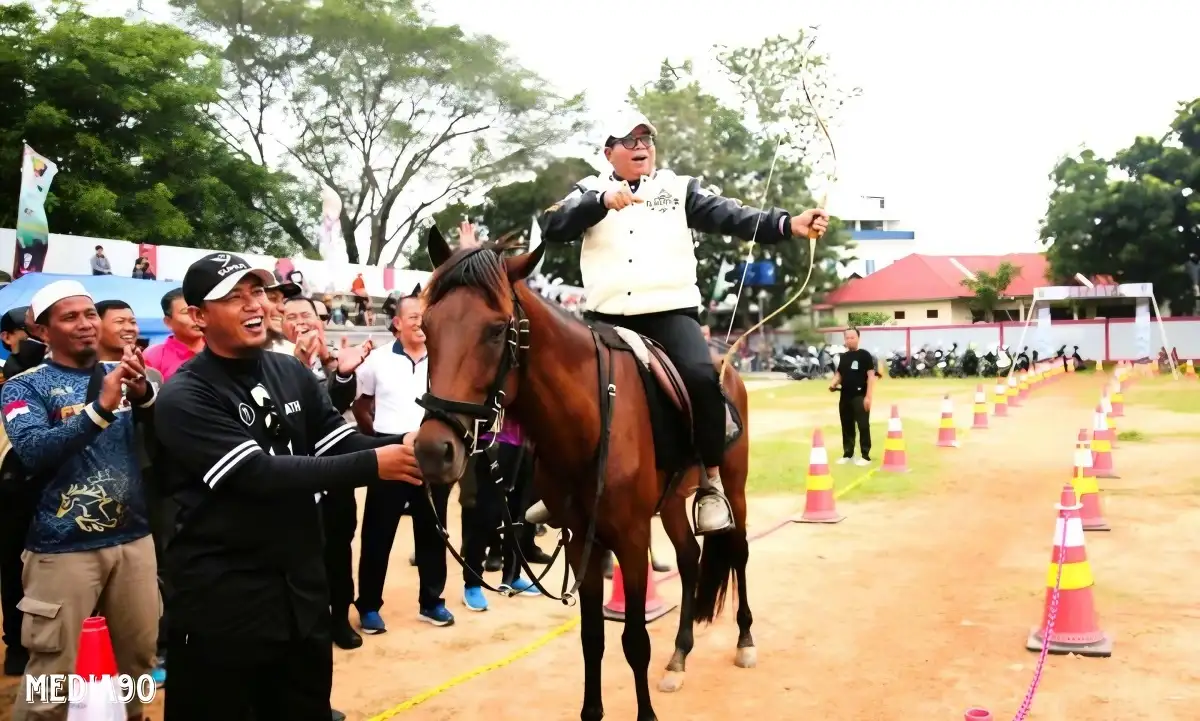 Pj. Gubernur Lampung Samsudin Buka Kejuaraan Nasional Panahan Berkuda Piala Gubernur 2024, ini Juaranya