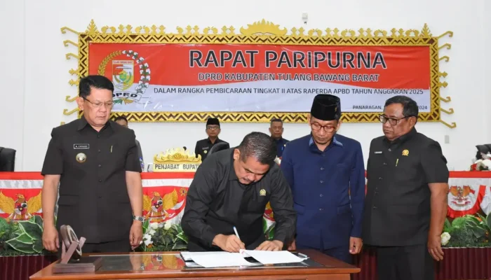 Raperda APBD Tubaba 2025 Resmi Disahkan, Pj Bupati Ajak Semua Pihak Dukung dan Awasi Proses Pembangunan