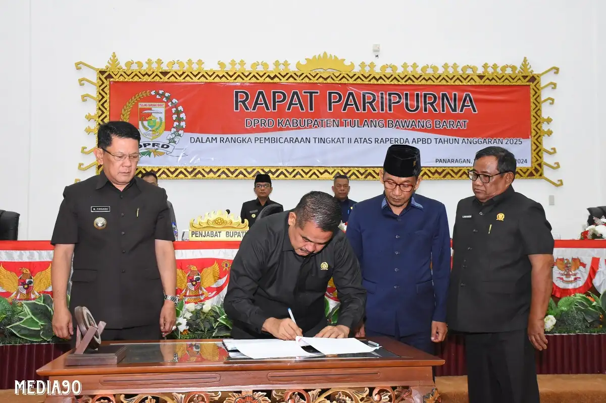 Raperda APBD Tubaba 2025 Disahkan, Pj Bupati Tubaba Minta Semua Pihak Kawal Pembangunan